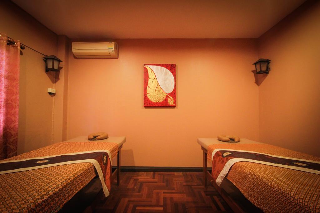 Waratee Spa Resort Villa Bangkok Luaran gambar
