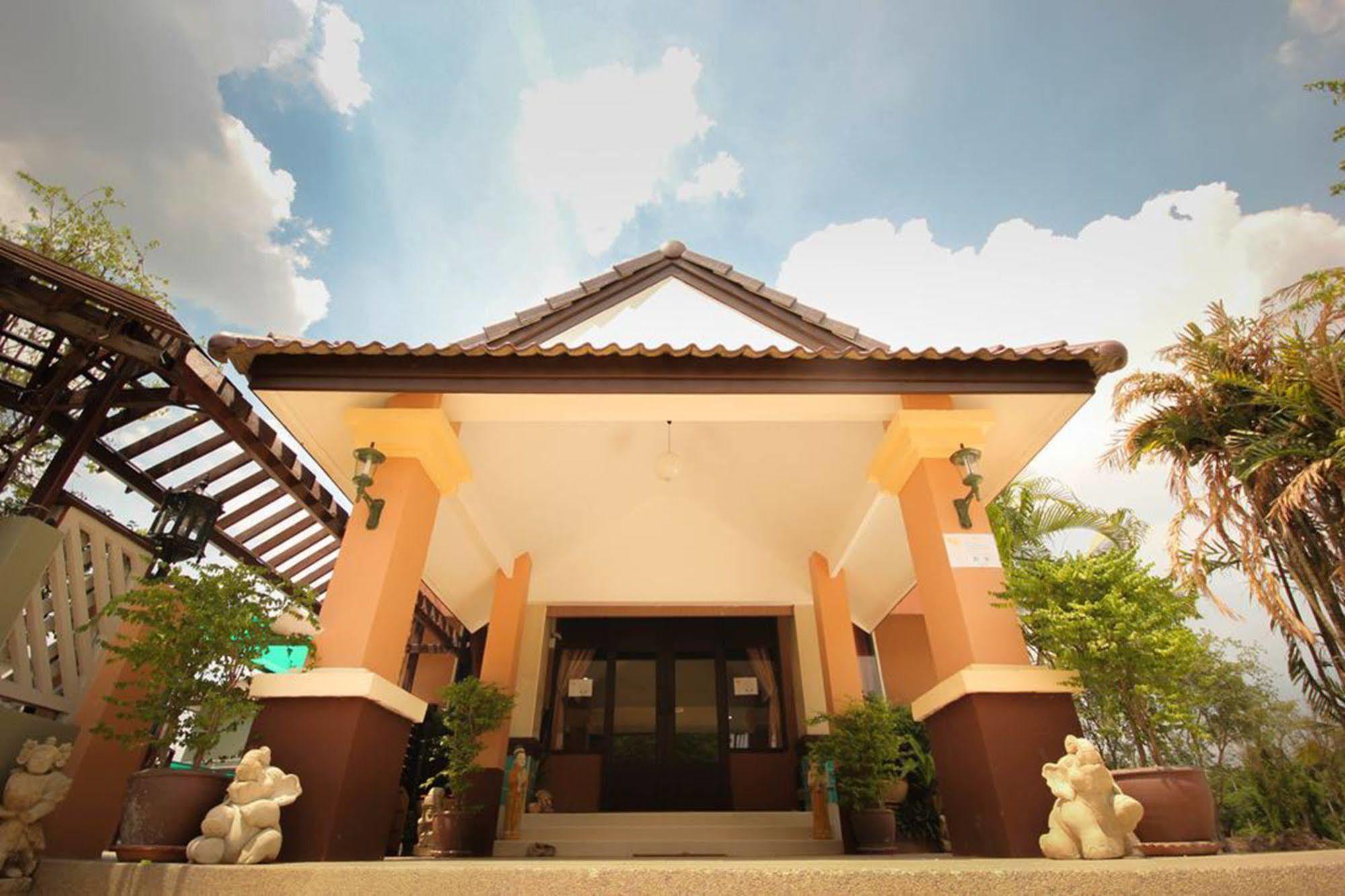 Waratee Spa Resort Villa Bangkok Luaran gambar